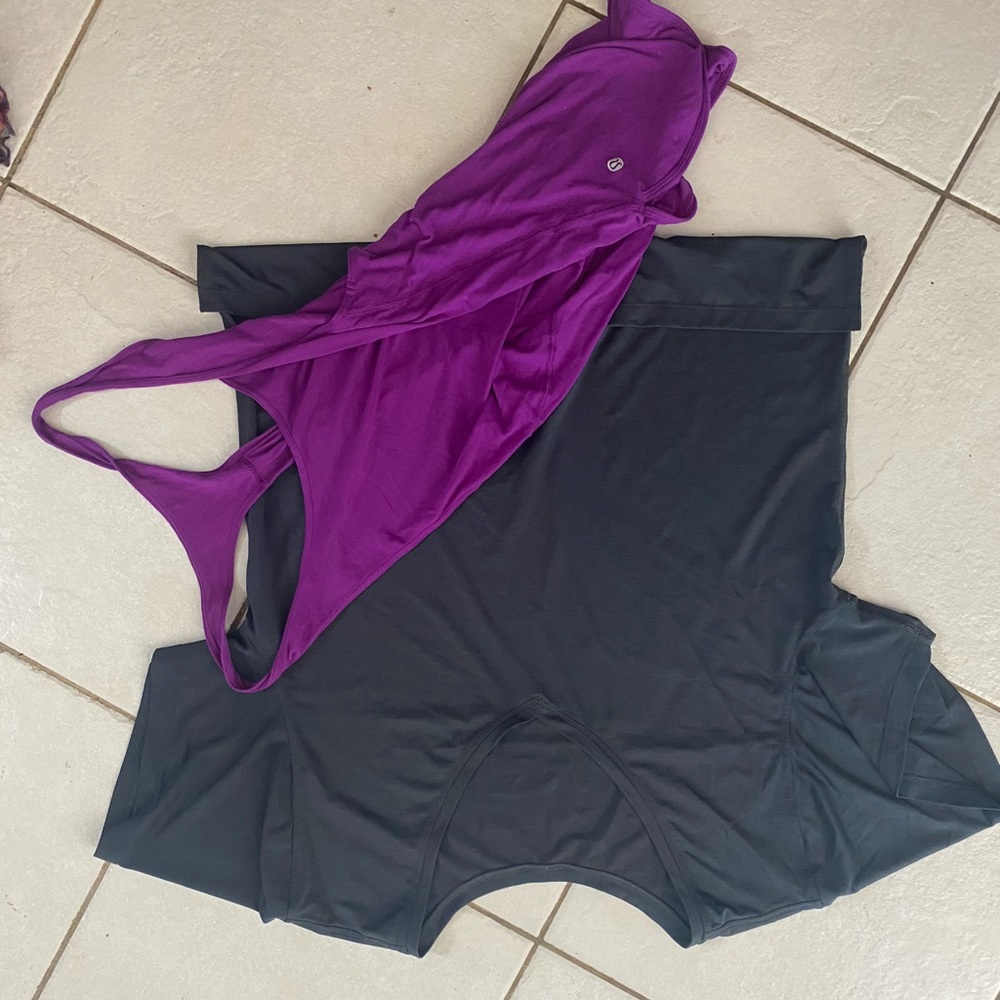 Lululemon tank and tshirt